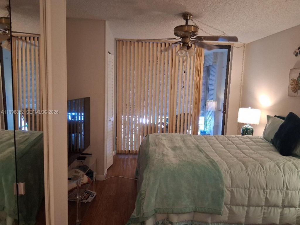 1100 St Charles Pl, Unit 213, Pembroke Pines, FL 33026 Photo