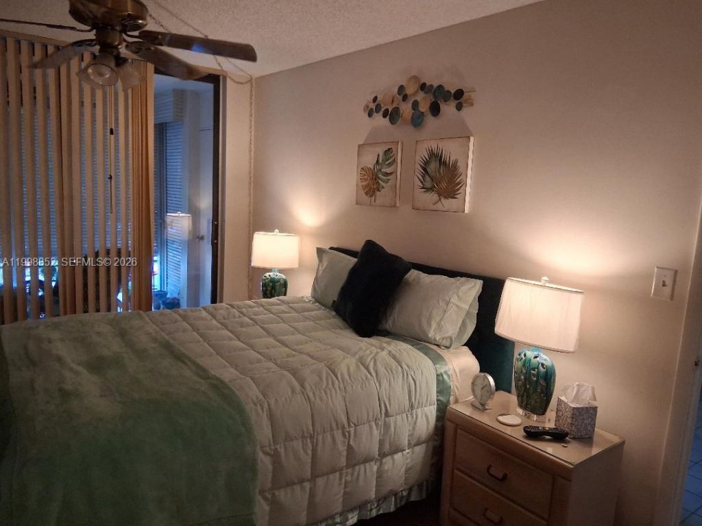 1100 St Charles Pl, Unit 213, Pembroke Pines, FL 33026 Photo