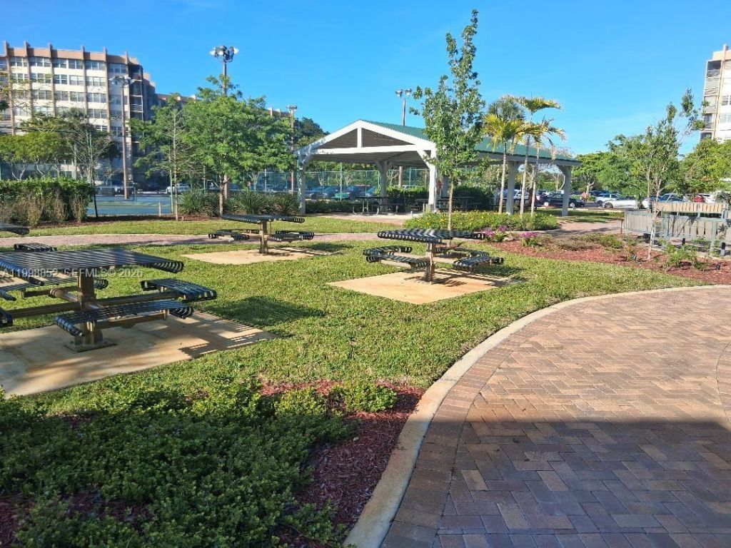 1100 St Charles Pl, Unit 213, Pembroke Pines, FL 33026 Photo