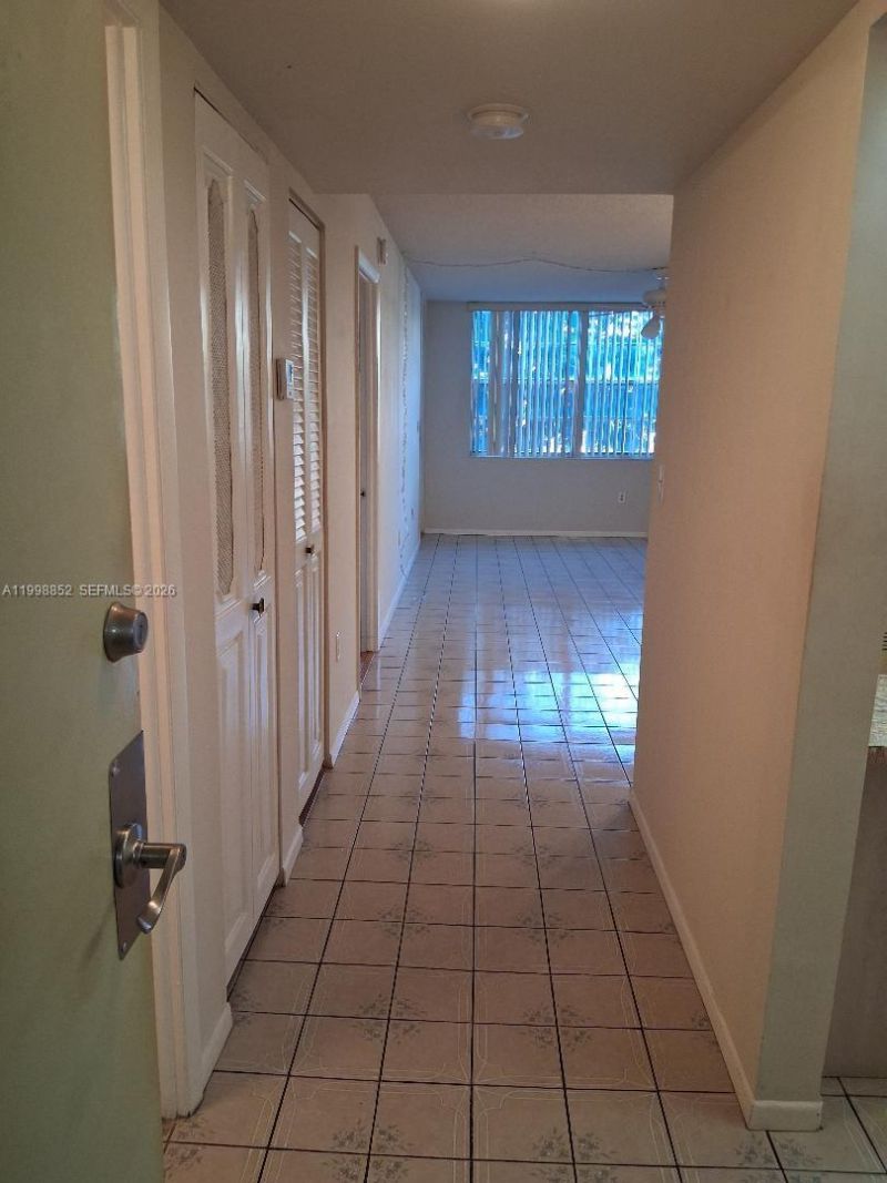 1100 St Charles Pl, Unit 213, Pembroke Pines, FL 33026 Photo