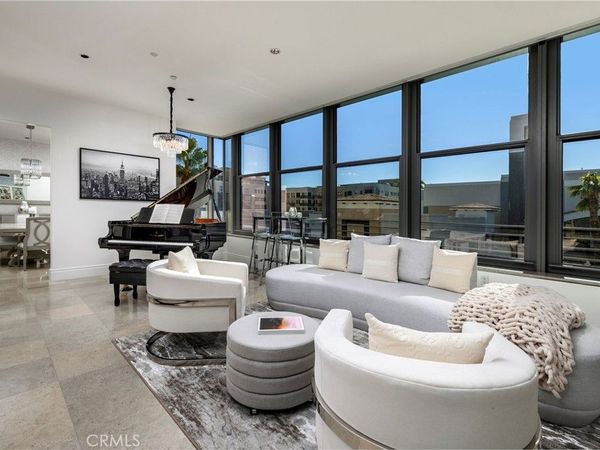 345 E Colorado Boulevard, Unit 404, Pasadena, CA 91101