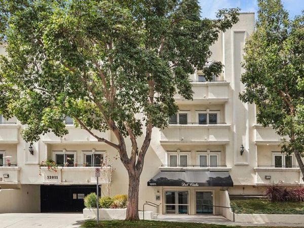 12011 Goshen Avenue, Unit 102, Los Angeles, CA 90049