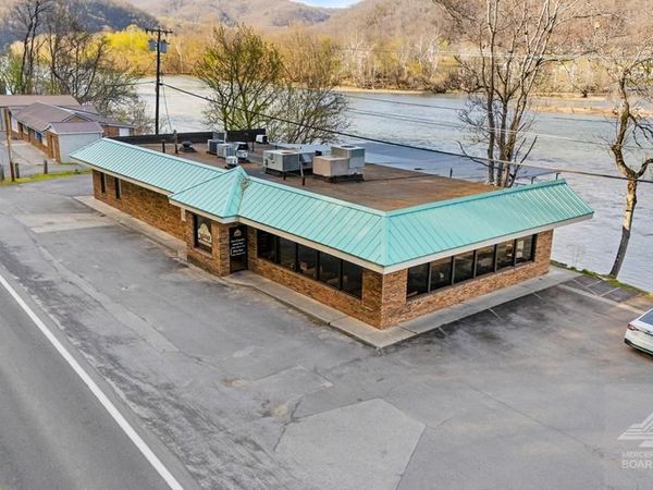 130 Bypass, Hinton, WV 25951