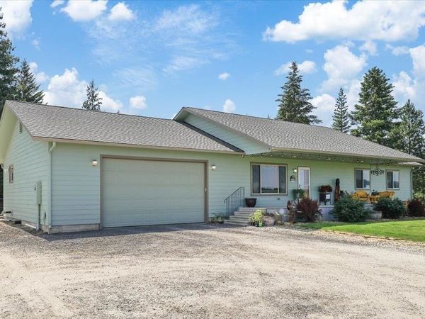 34225 N Arlington Ln, Deer Park, WA 99006