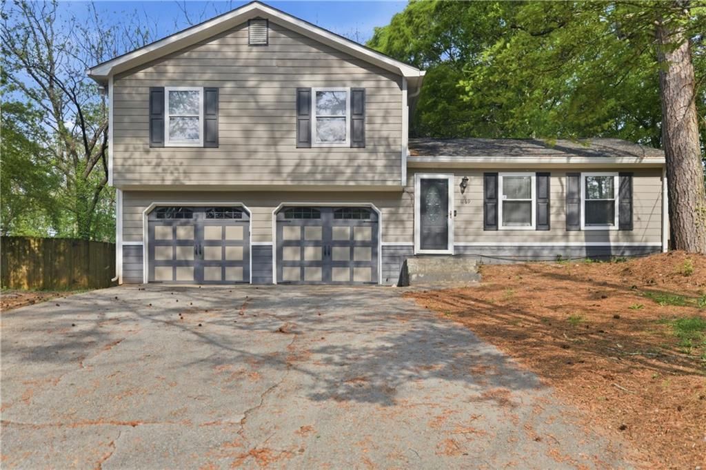 1169 Dustin Court, Stone Mountain, GA 30088 Main Photo