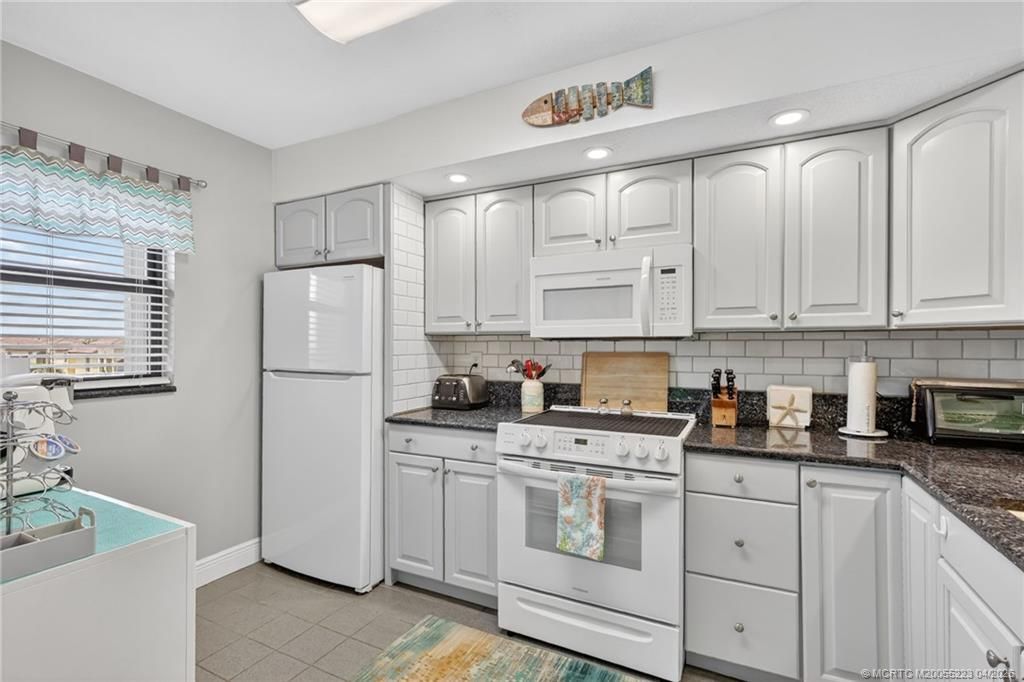 7410 S Ocean Drive, Unit 409, Jensen Beach, FL 34957 Photo