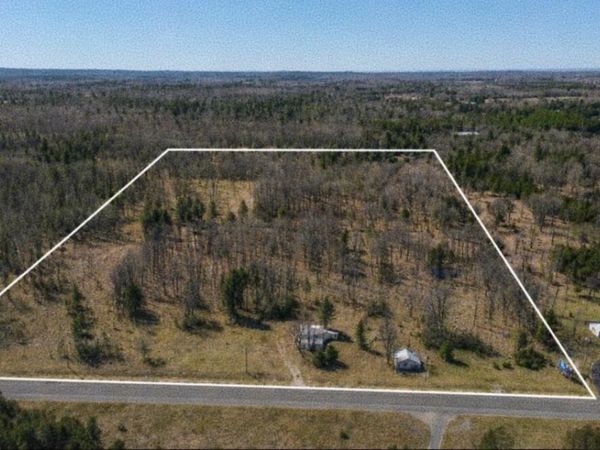 10553 US-31, Free Soil, MI 49411