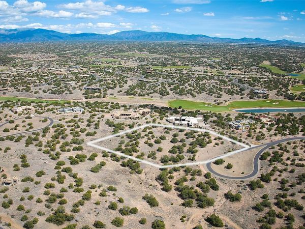 20 Hacienda Caballero , Santa Fe, NM 87506