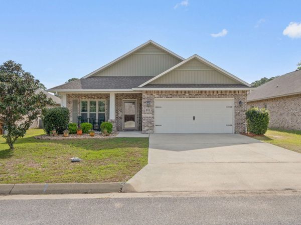 8334 New Orleans Court, Navarre, FL 32566