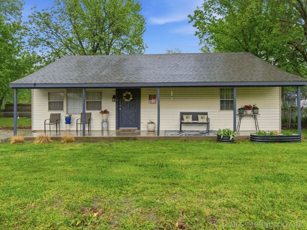 110 W Carter Street , Sperry, OK 74073