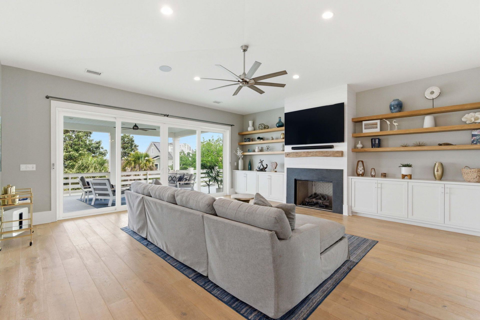 517 Carolina Boulevard Photo 14