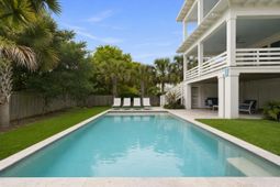 517 Carolina Boulevard photo 4