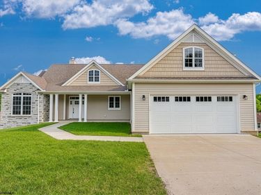 105 Lockwood Drive, Morgantown, WV 26508