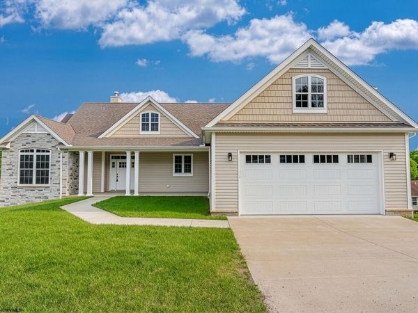 105 Lockwood Drive, Morgantown, WV 26508