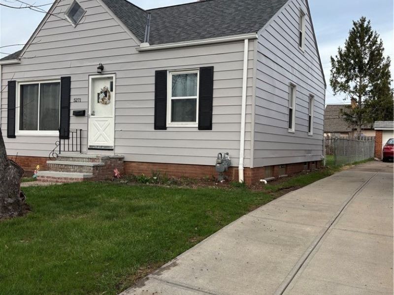 5271 W 49th Street, Parma, OH 44134 Photo 3