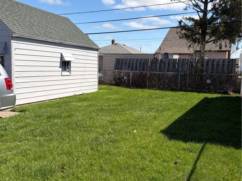 5271 W 49th Street, Parma, OH 44134 Photo 5