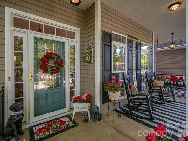 1013 Marguerite Drive, Lowell, NC 28098