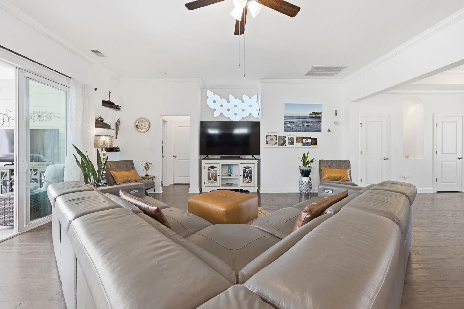 1249 Berkshire Ave.  Photo 6