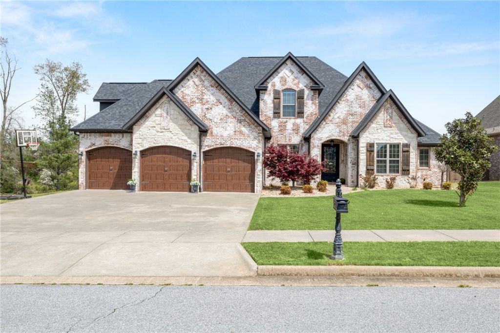 502 NE Marina Drive , Bentonville, AR 72712 Main Photo