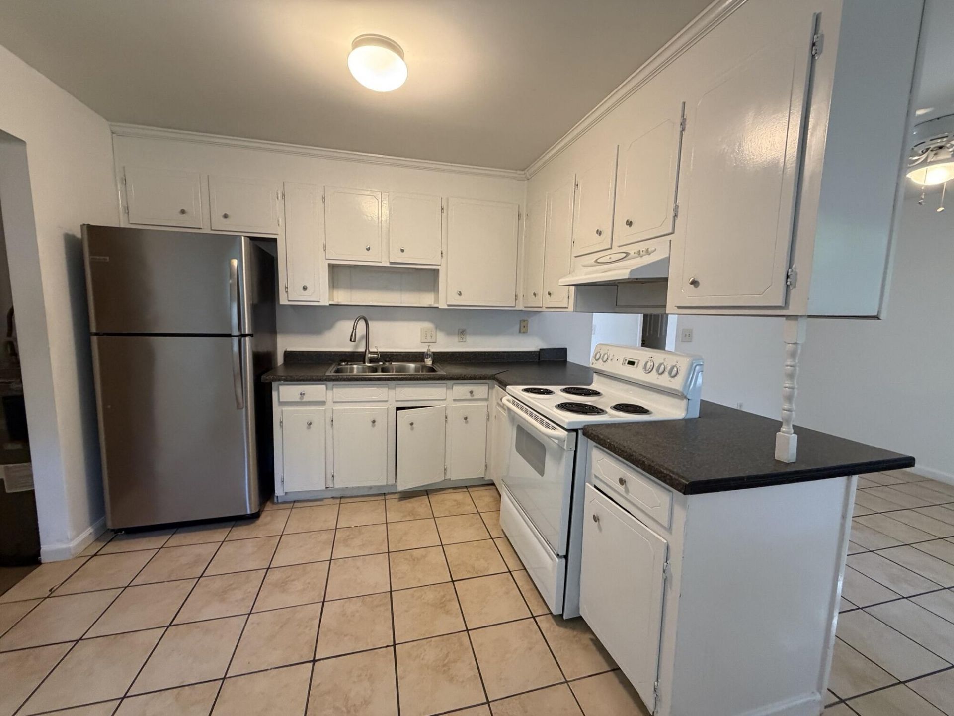 124 Miley Avenue Photo 6