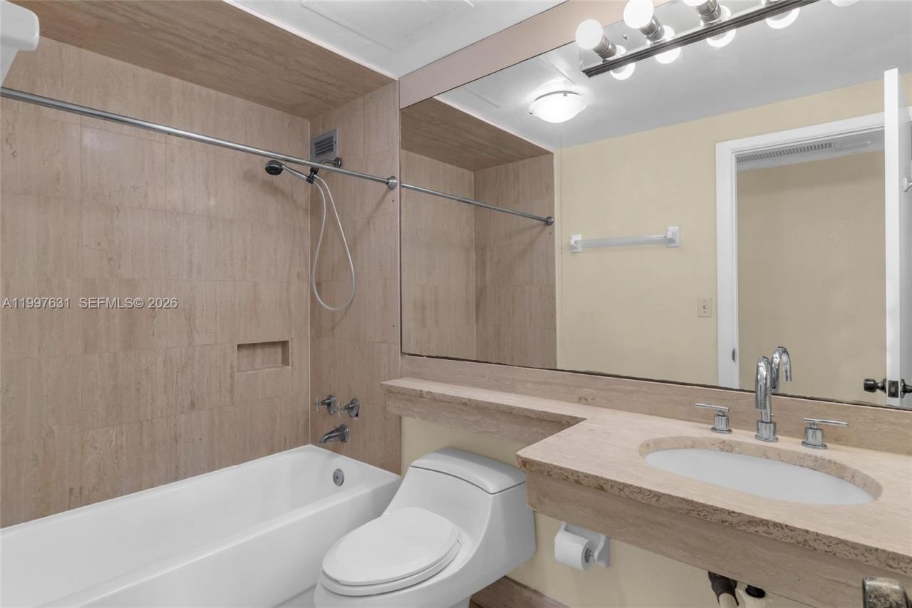 700 Biltmore Way, Unit 918, Coral Gables, FL 33134 Photo