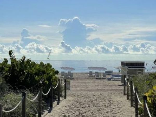 335 Ocean Dr, Unit 214, Miami Beach, FL 33139