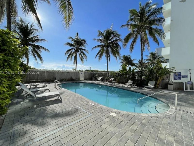 335 Ocean Dr, Unit 214, Miami Beach, FL 33139 Photo