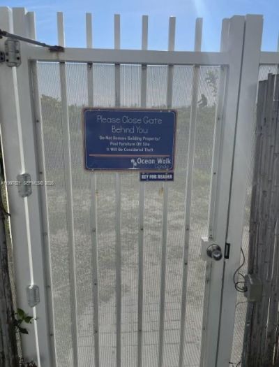 335 Ocean Dr, Unit 214, Miami Beach, FL 33139 Photo