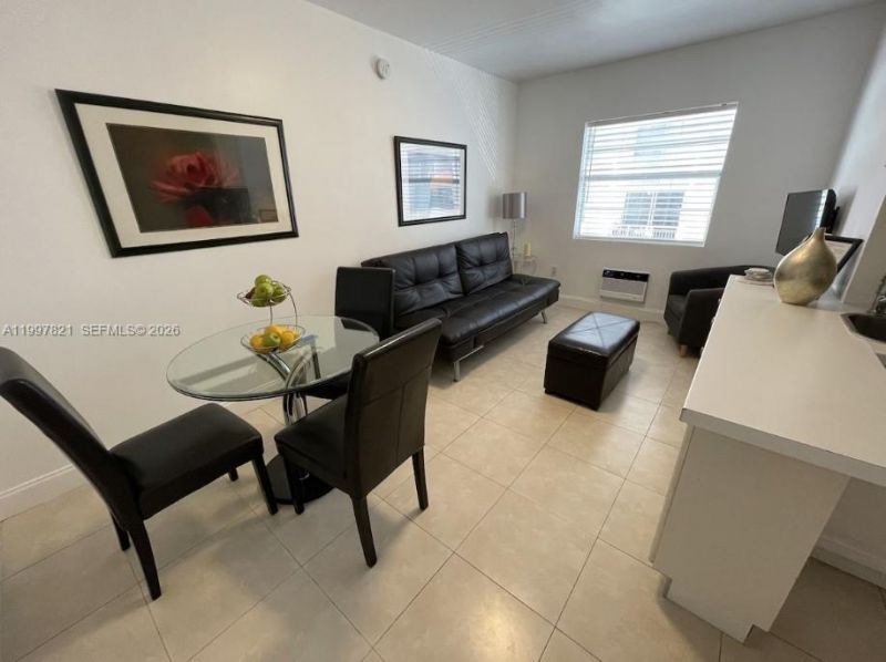 335 Ocean Dr, Unit 214, Miami Beach, FL 33139 Photo
