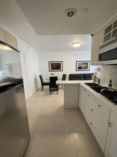335 Ocean Dr, Unit 214, Miami Beach, FL 33139 Photo