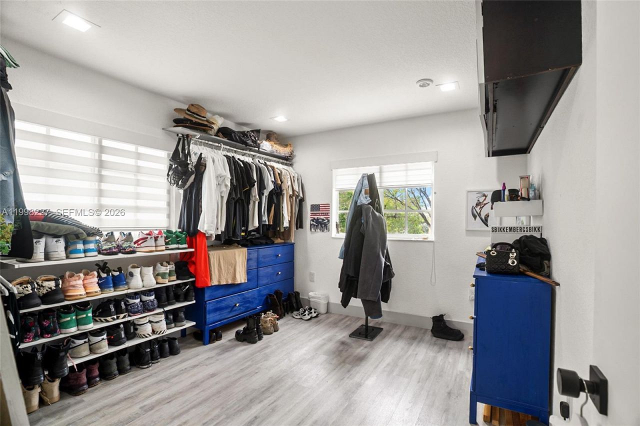 455 NW 19th Ln, Unit 17, Miami, FL 33136 Photo