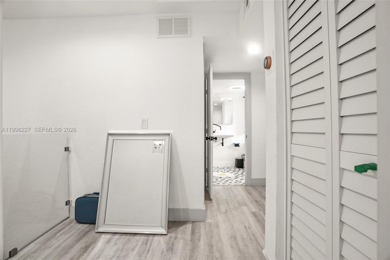 455 NW 19th Ln, Unit 17, Miami, FL 33136 Photo