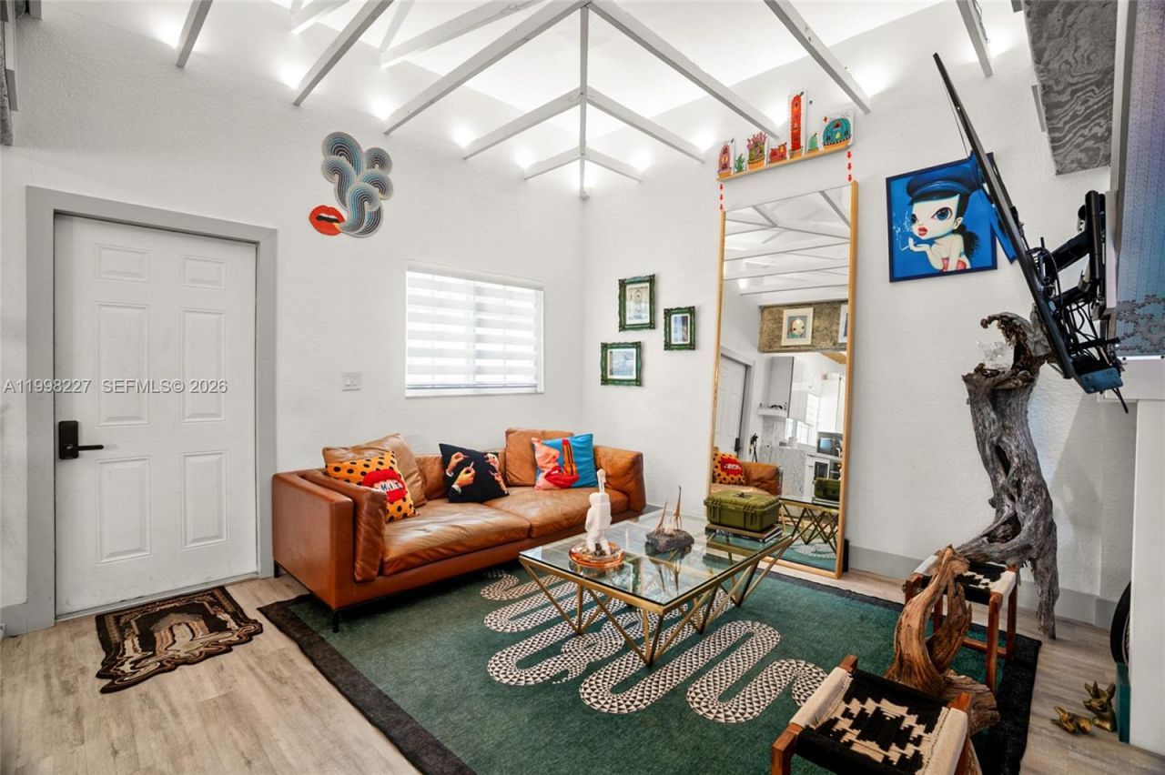 455 NW 19th Ln, Unit 17, Miami, FL 33136 Photo