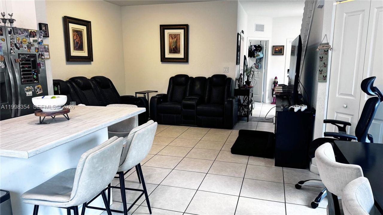 21404 NE 3rd Path, Miami, FL 33179 Photo