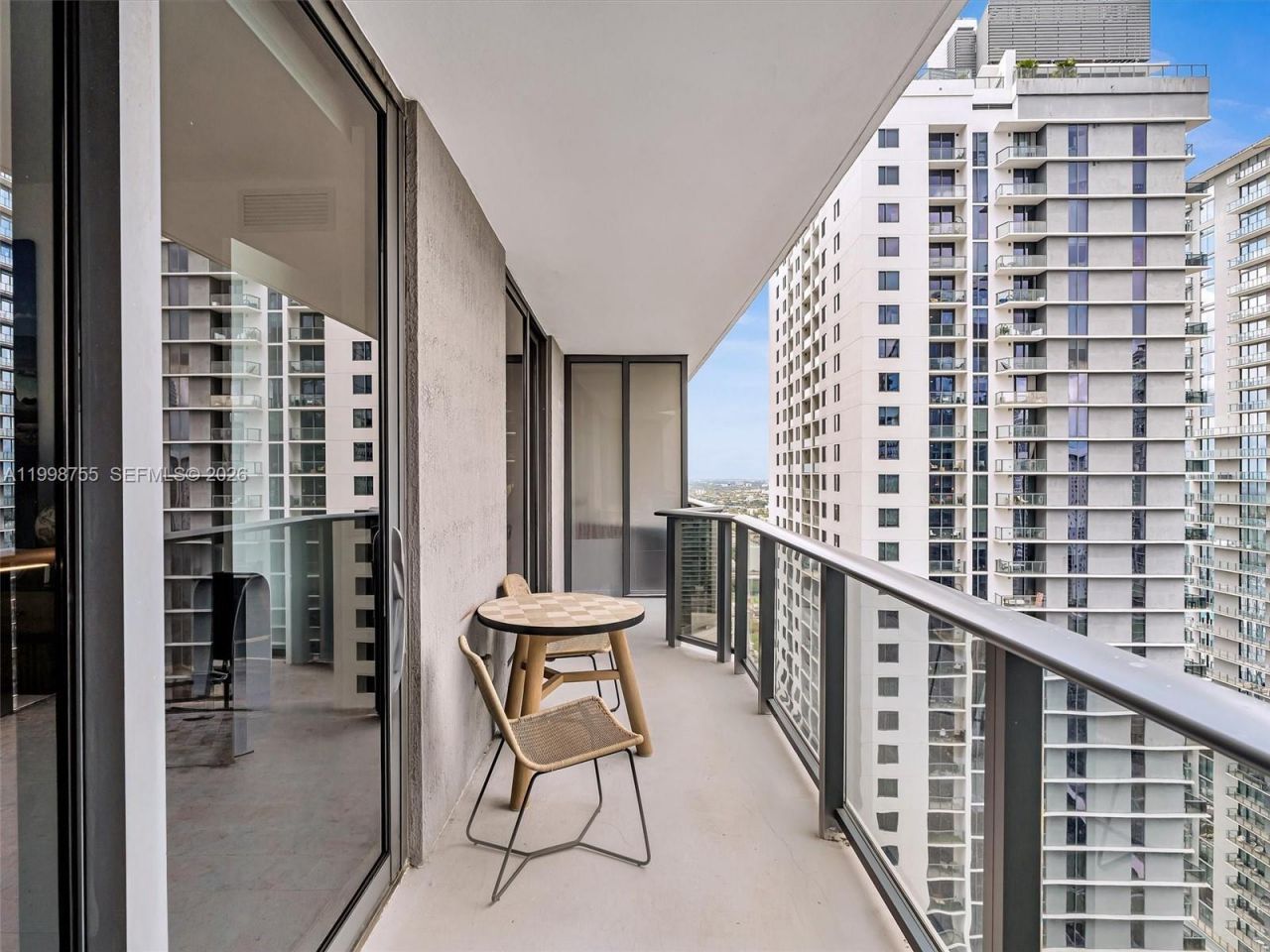 45 SW 9th St, Unit 3609, Miami, FL 33130 Photo