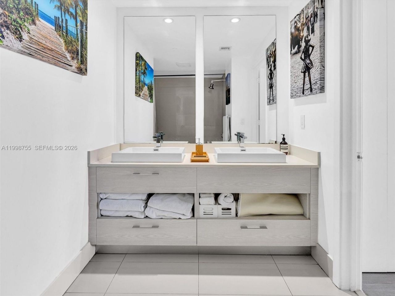 45 SW 9th St, Unit 3609, Miami, FL 33130 Photo