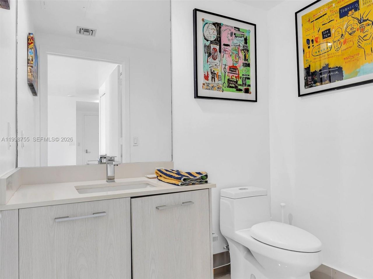 45 SW 9th St, Unit 3609, Miami, FL 33130 Photo