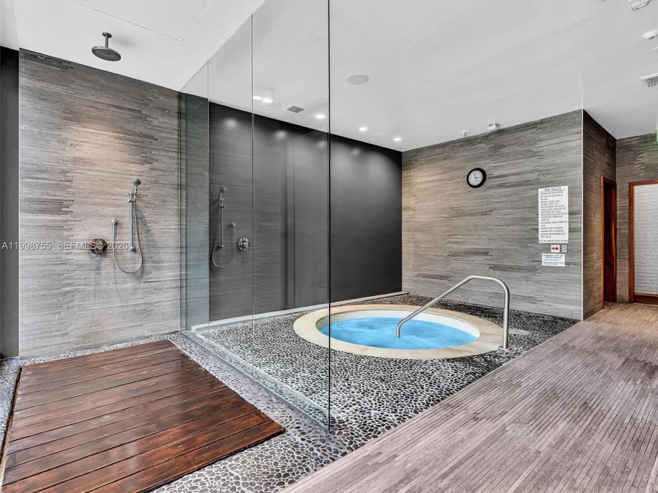 45 SW 9th St, Unit 3609, Miami, FL 33130 Photo