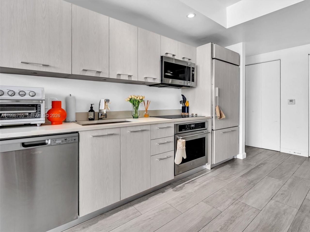 45 SW 9th St, Unit 3609, Miami, FL 33130 Photo