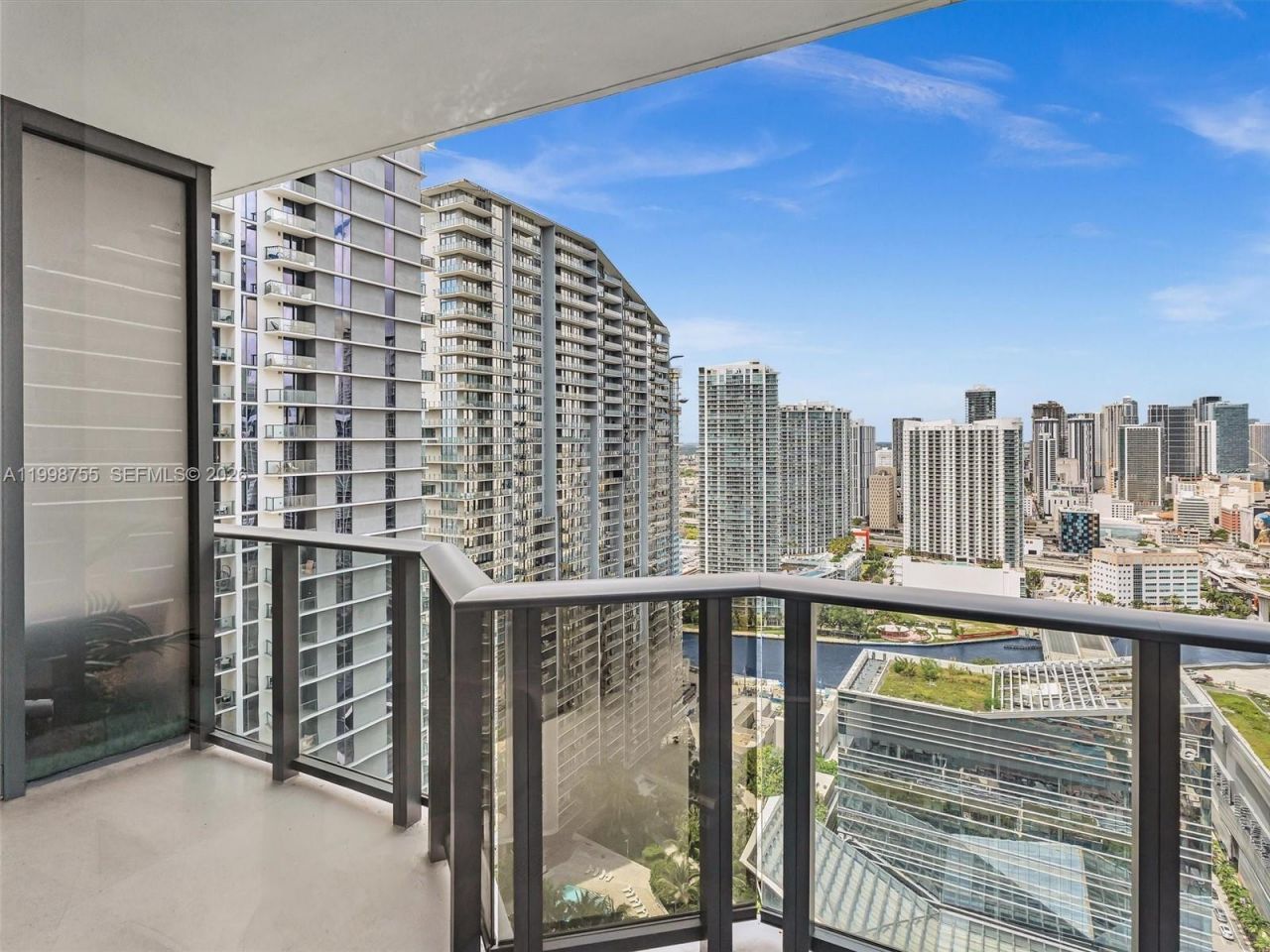 45 SW 9th St, Unit 3609, Miami, FL 33130 Photo