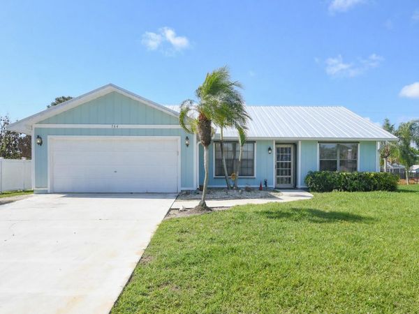 764 SE Evergreen Terrace, Port St. Lucie, FL 34983