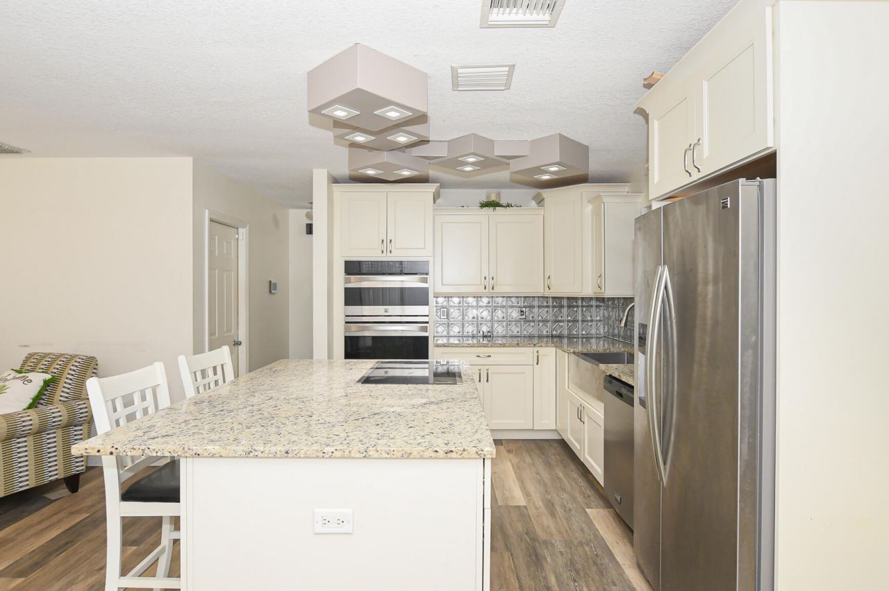 764 SE Evergreen Terrace, Port Saint Lucie, FL 34983 Photo