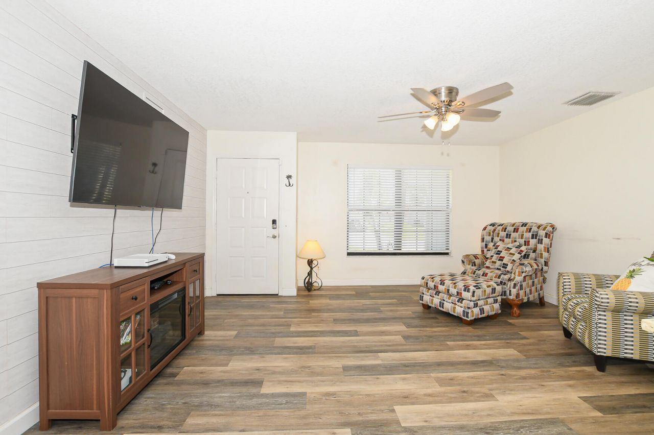 764 SE Evergreen Terrace, Port Saint Lucie, FL 34983 Photo