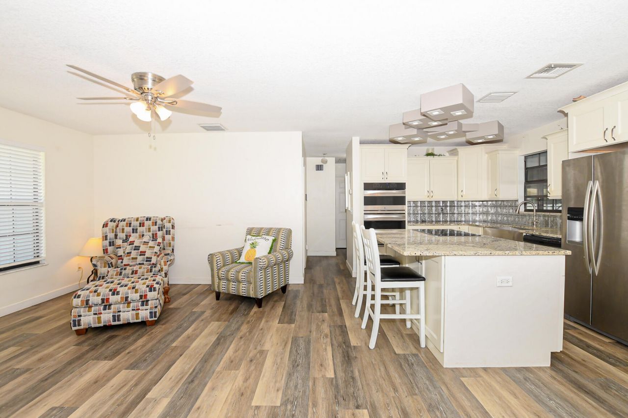 764 SE Evergreen Terrace, Port Saint Lucie, FL 34983 Photo