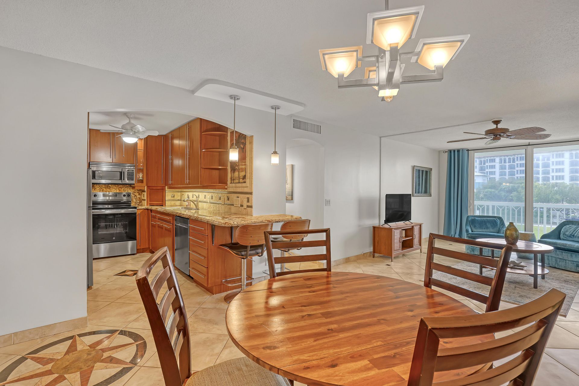 125 S Ocean Avenue, Unit 304, Palm Beach Shores, FL 33404 Photo