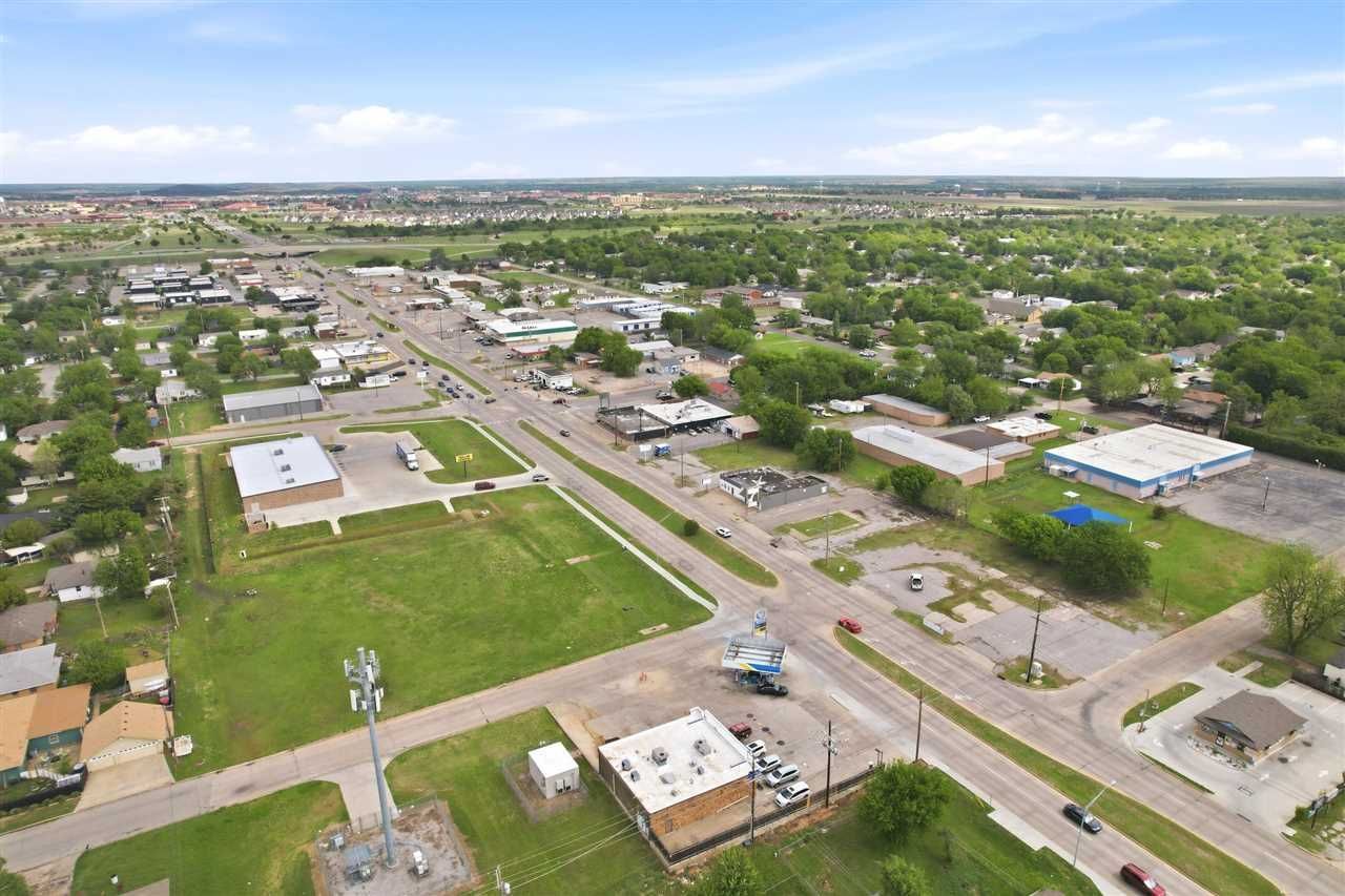 2303 & 2205 NW Sheridan Rd, Lawton, OK 73505 Main Photo