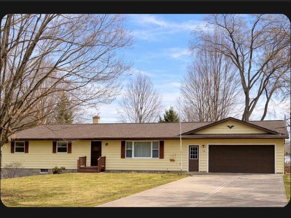 318 Grand Avenue, New Richmond, WI 54017