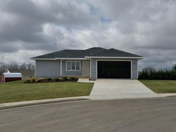 102 Langdon Drive, Cambria, WI 53923