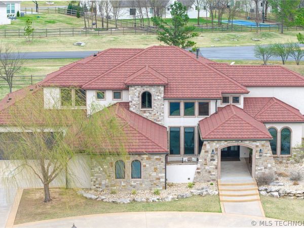 6403 N Wildwood Lane, Owasso, OK 74055