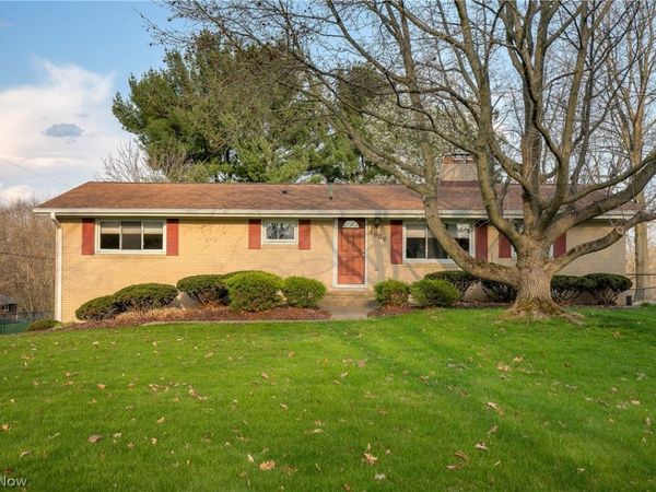 1006 Marquardt Avenue NW, North Canton, OH 44720